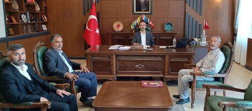 Gemici, Kuşsarayı ve Topaluşağı Muhtarları Kaymakam Kundakçı'yı Makamında Ziyaret Etti